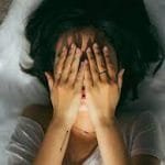بعضو من أعضائه وجعاً فی المنام