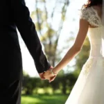 رجل يأتي امرأة معروفة فی المنام