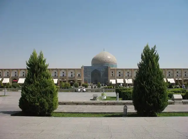 مسايرة الامام في الخصومة فی المنام